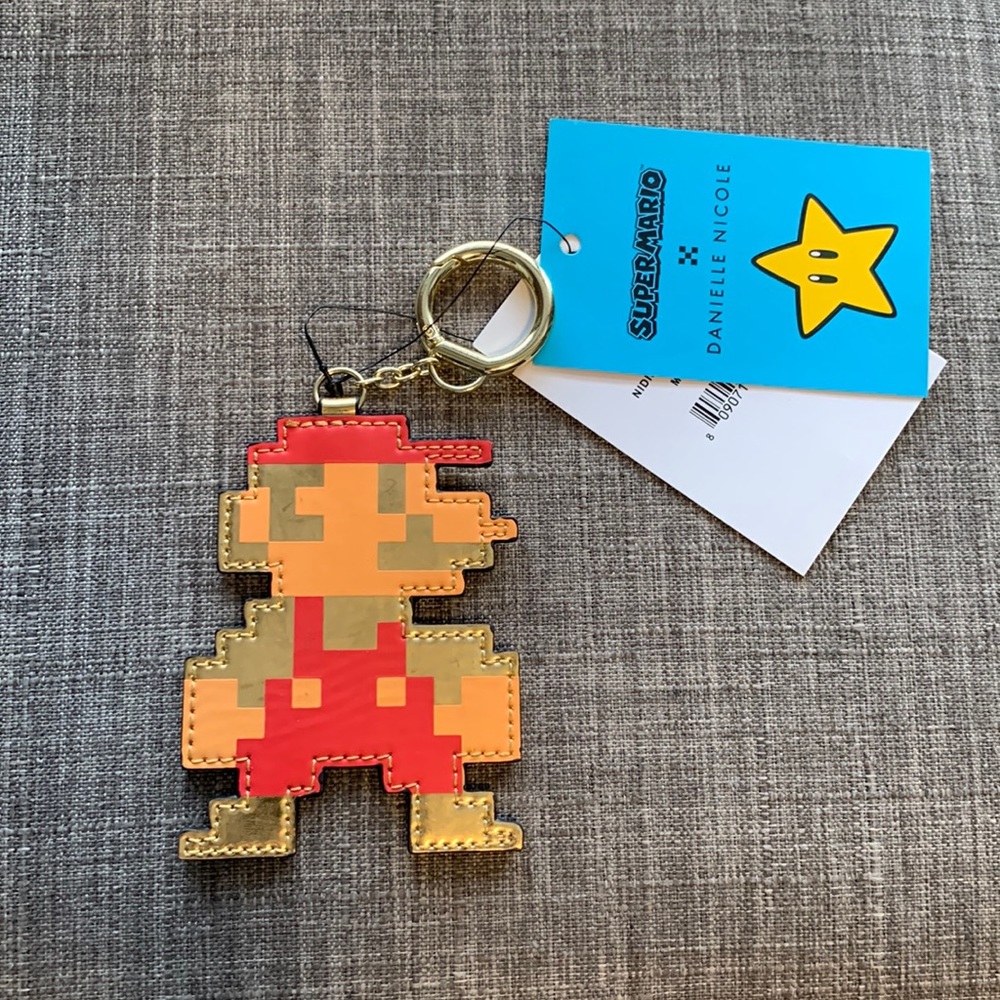 Super Mario Danielle Nicole keychain